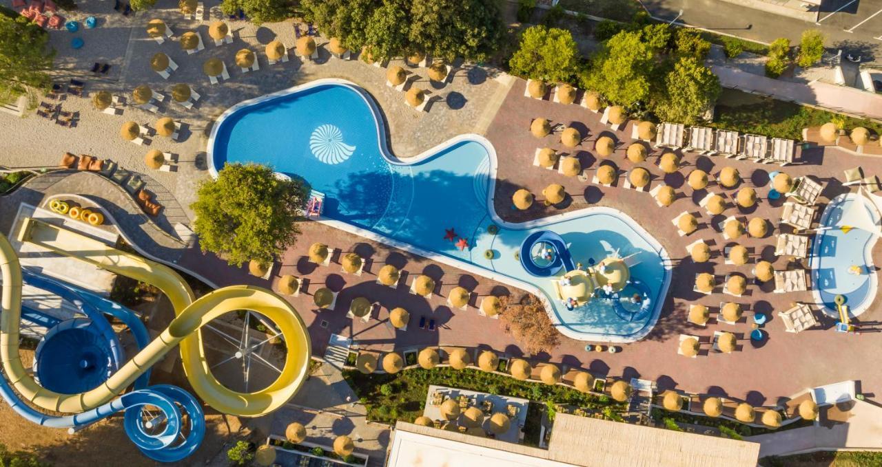 Valamar Amicor Resort Stari Grad  Exterior foto