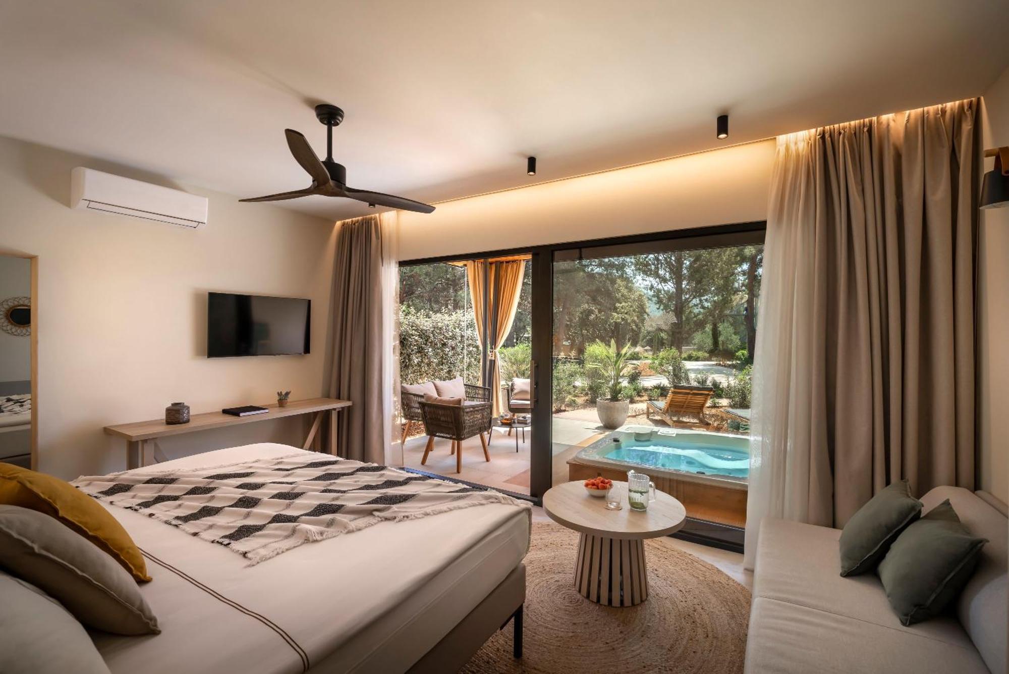Valamar Amicor Resort Stari Grad  Exterior foto